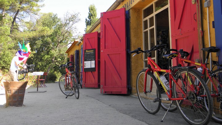 Vélo au Conservatoire des ocres Photo : Vélo Loisir Provence