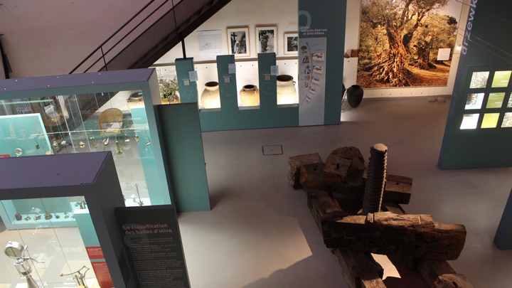 L'éco-musée de l'olivier marqué Valeurs Parc Luberon (photo PNRL Léa Samson)