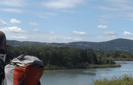 BAN_randonneur_riviere_merindol