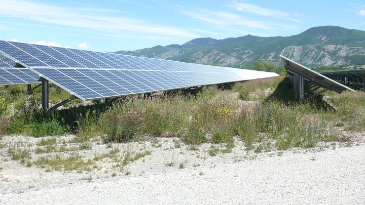 Solaire au sol (photo PNRL-Françoise Delville)